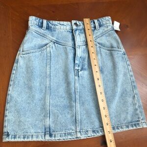 Women's Light Wash Denim Mini Skirt With Vertical Seam Details New